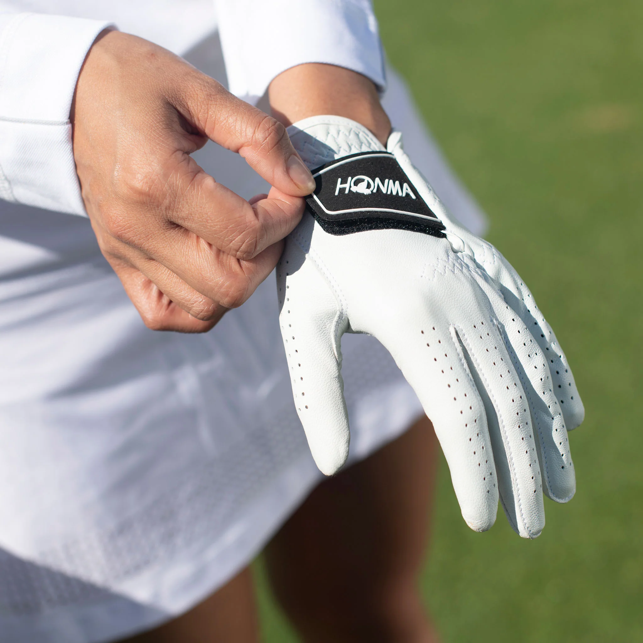 PERFORMANCE LEATHER GLOVE {UNISEX} - Image 7